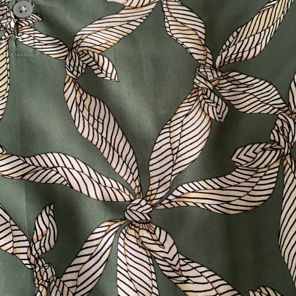 Loft Ribbon Bubble Sleeve Henley Top - Picture 9 of 11